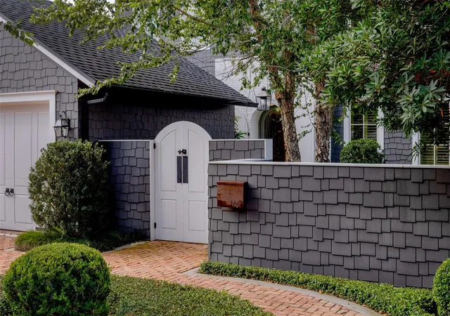 Photo 3 of Single family home for sale at 160 W Rockwood Way, Winter Park, FL 32789 | MLS# O6437722 | Listing updated on 2026-09-11
