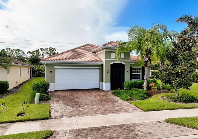 Photo 3 of Single family home for sale at 11535 Blackfin St, Venice, FL 34292 | MLS# N6145556 | Listing updated on 2026-10-21