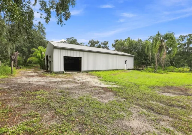 Photo 3 of House for sale at 3030 SE Highway 31, Arcadia, FL 34266 | MLS# O6437736 | Listing updated on 2026-09-15