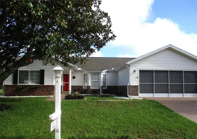 Photo 1 of Single family home for sale at 11283 Sw 139th Place, Dunnellon, FL 34432 | MLS# OM731386 | Listing updated on 2026-09-30