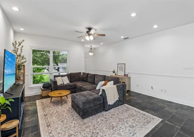 Photo 3 of Single family home for sale at 1892 White Ave, Orlando, FL 32806 | MLS# O6437808 | Listing updated on 2026-09-15
