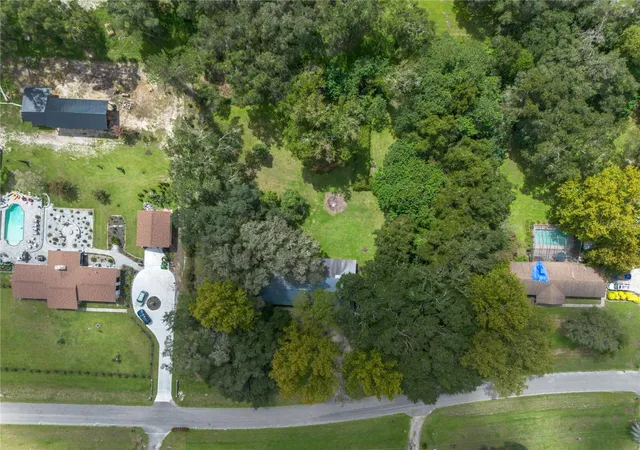 Photo 4 of Sale Pending at 12015 SW 5th Avenue, Gainesville, FL 32607 | MLS# GC543130 | Listing updated on 2026-09-14