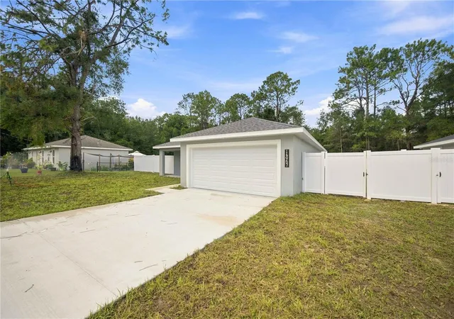 Photo 3 of Sale Pending at 14957 Sw 24 Place, Ocala, FL 34481 | MLS# OM731397 | Listing updated on 2026-09-11