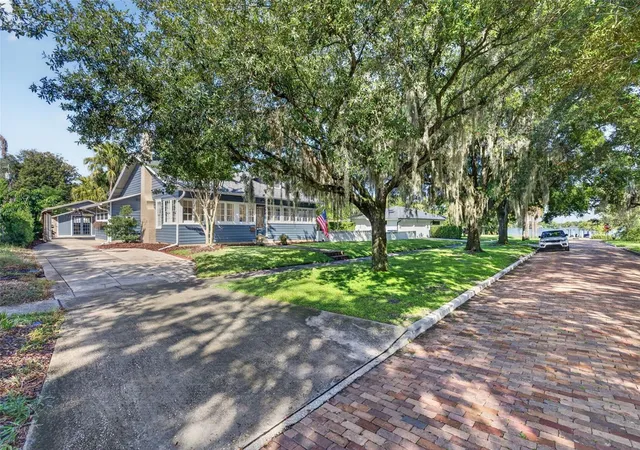 Photo 2 of Single family home for sale at 443 Broadview Ave, Winter Park, FL 32789 | MLS# O6437839 | Listing updated on 2026-10-11