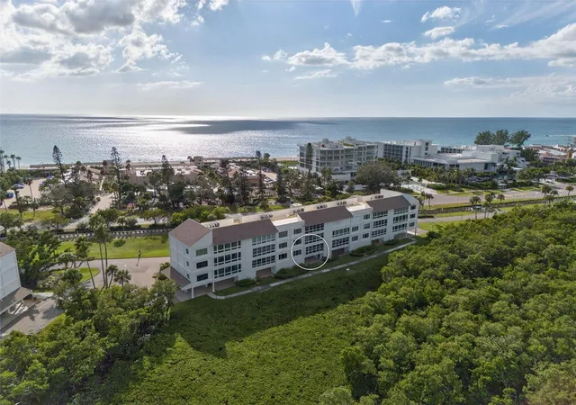 Photo 2 of Condo for sale at 4540 Gulf Of Mexico Dr #204, Longboat Key, FL 34228 | MLS# A4704578 | Listing updated on 2026-09-15