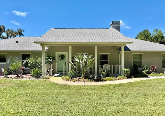 Photo 1 of Single family home for sale at 12854 Ne 118th Terrace, Ocklawaha, FL 32179 | MLS# OM731403 | Listing updated on 2026-09-12