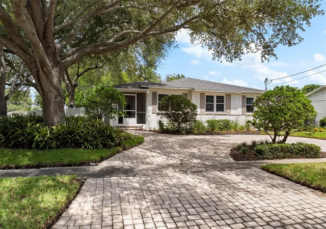Photo 1 of Single family home for sale at 3823 W Tacon St, Tampa, FL 33629 | MLS# TB8544074 | Listing updated on 2026-09-15
