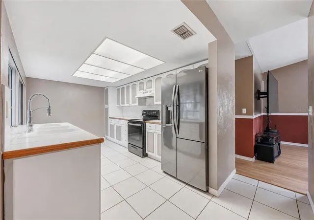 Photo 3 of Single family home for sale at 3906 Santiago St, Sebring, FL 33872 | MLS# TB8544080 | Listing updated on 2026-09-21