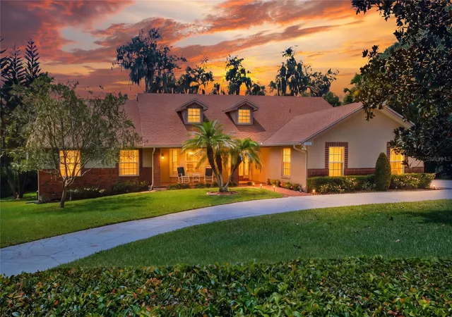 Photo 1 of Single family home for sale at 1221 E Edgewood Dr, Lakeland, FL 33803 | MLS# L4964711 | Listing updated on 2026-09-15