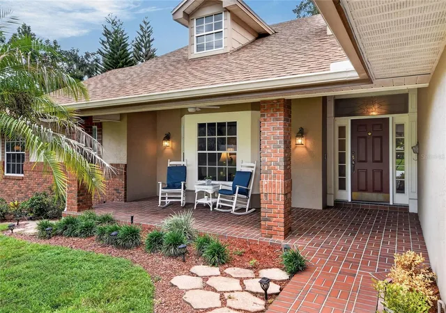 Photo 3 of Single family home for sale at 1221 E Edgewood Dr, Lakeland, FL 33803 | MLS# L4964711 | Listing updated on 2026-09-15