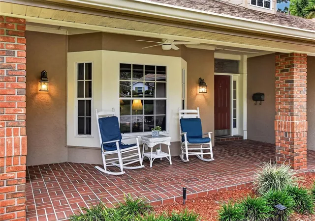 Photo 4 of Single family home for sale at 1221 E Edgewood Dr, Lakeland, FL 33803 | MLS# L4964711 | Listing updated on 2026-09-15