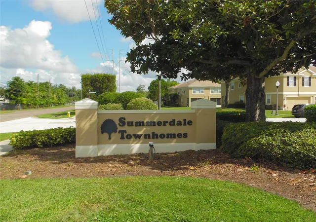 Photo 3 of Townhouse for sale at 2511 Newbern Dr, Clearwater, FL 33761 | MLS# TB8544202 | Listing updated on 2026-09-23