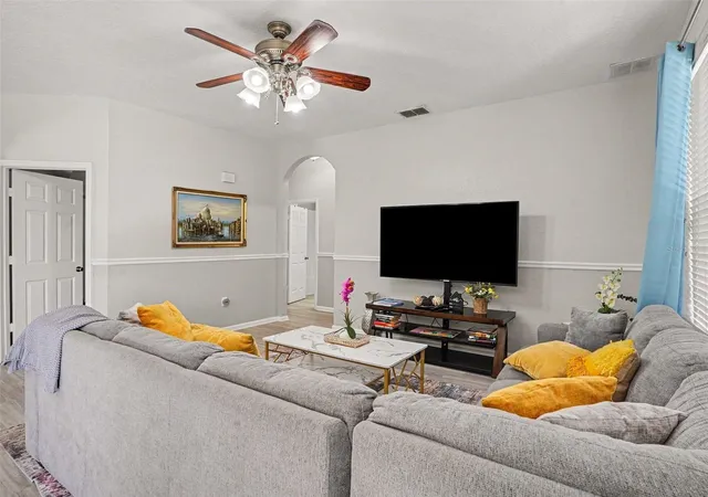 Photo 4 of Single family home for sale at 2671 Manesty Ln, Kissimmee, FL 34747 | MLS# O6437997 | Listing updated on 2026-10-27