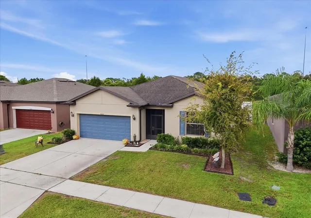 Photo 2 of Single family home for sale at 8662 Rindge Rd, Polk City, FL 33868 | MLS# L4964715 | Listing updated on 2026-09-23