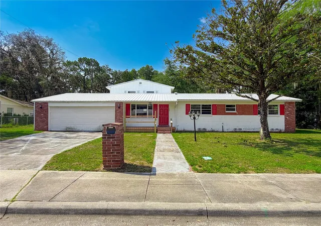 Photo 1 of Sale Pending at 1255 Se 12th Avenue, Gainesville, FL 32641 | MLS# GC543157 | Listing updated on 2026-09-14
