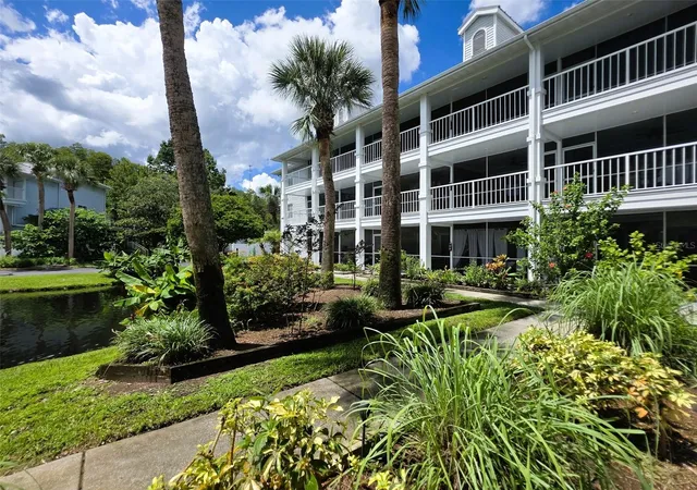 Photo 1 of Condo for sale at 2164 Vista Del Sol #505, Lutz, FL 33558 | MLS# W7889086 | Listing updated on 2026-09-10