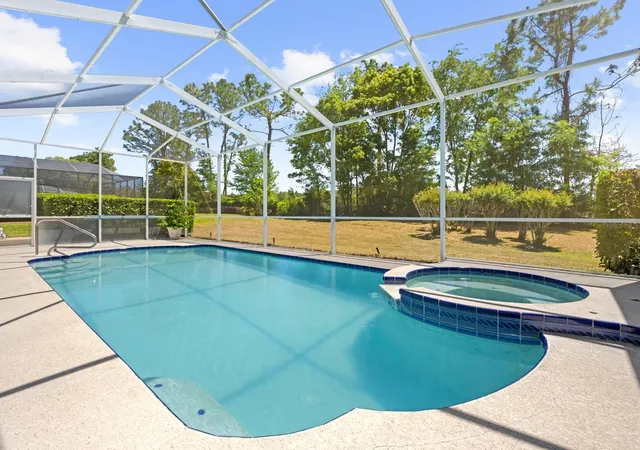 Photo 2 of Sale Pending at 5318 Legend Hills Ln, Spring Hill, FL 34609 | MLS# W7889087 | Listing updated on 2026-09-14