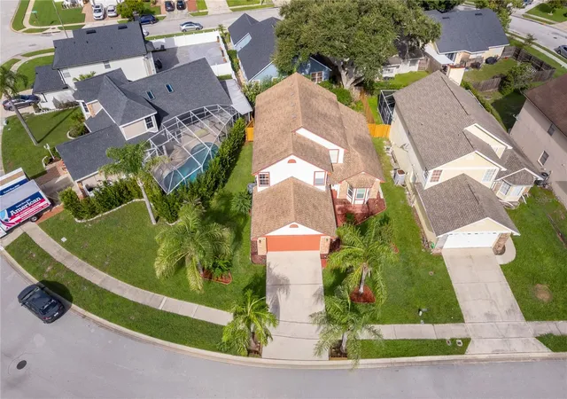 Photo 3 of Single family home for sale at 696 Remington Oak Dr, Lake Mary, FL 32746 | MLS# O6438045 | Listing updated on 2026-09-22