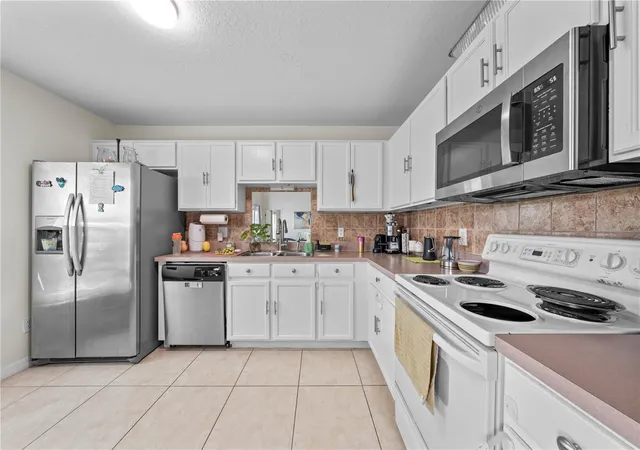 Photo 3 of Single family home for sale at 2344 Topaz Trl, Kissimmee, FL 34743 | MLS# S5156692 | Listing updated on 2026-09-15
