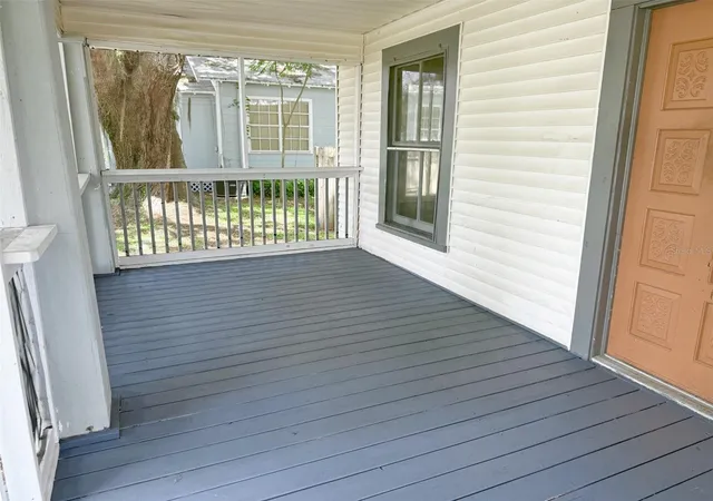 Photo 3 of Single family home for sale at 1010 S Dudley Ave, Bartow, FL 33830 | MLS# L4964719 | Listing updated on 2026-10-28