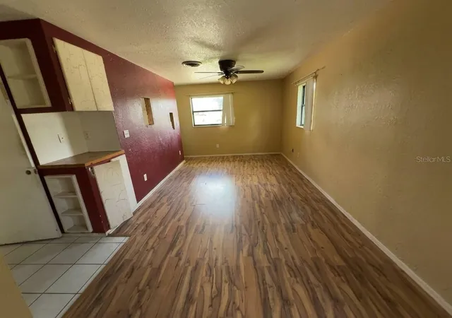 Photo 3 of Sale Pending at 996 Grayson Dr, Orlando, FL 32825 | MLS# O6438096 | Listing updated on 2026-09-10