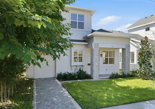 Photo 2 of Multi family home for sale at 1510 Wilson Ave, Orlando, FL 32804 | MLS# O6438105 | Listing updated on 2026-09-23