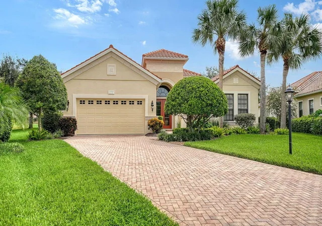 Photo 1 of Single family home for sale at 12717 Stone Ridge Pl, Lakewood Ranch, FL 34202 | MLS# A4704692 | Listing updated on 2026-09-14