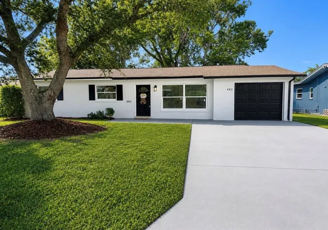 Photo 1 of Single family home for sale at 482 Oakwood Dr, Dunedin, FL 34698 | MLS# TB8544354 | Listing updated on 2026-09-13