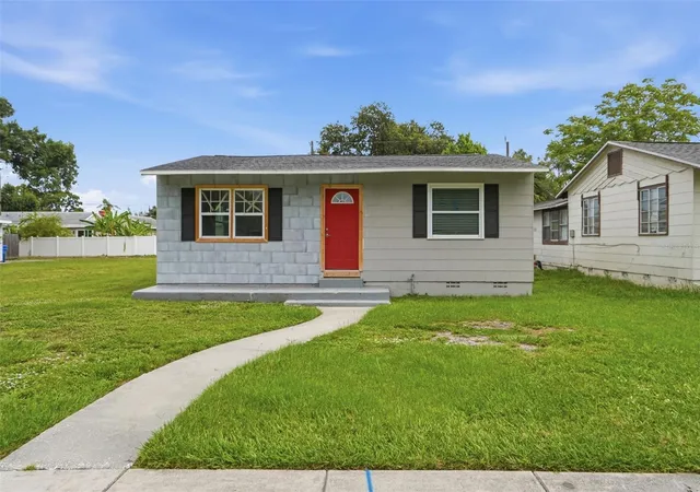 Photo 1 of Single family home for sale at 4535 Emerson Ave S, Saint Petersburg, FL 33711 | MLS# O6438132 | Listing updated on 2026-10-20