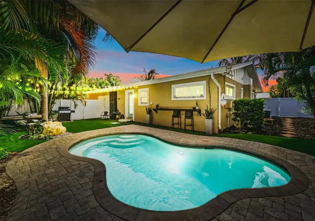 Photo 2 of Single family home for sale at 205 82nd Street, Holmes Beach, FL 34217 | MLS# A4704708 | Listing updated on 2026-09-15