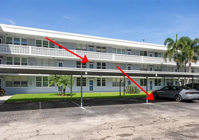 Photo 2 of Condo for sale at 4720 Locust St Ne #219, Saint Petersburg, FL 33703 | MLS# TB8544395 | Listing updated on 2026-09-11