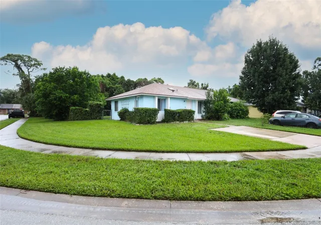 Photo 3 of Multi family home for sale at 12237 Eastcove Dr, Orlando, FL 32826 | MLS# O6438180 | Listing updated on 2026-10-03