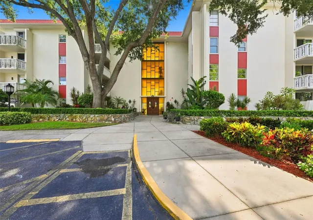 Photo 1 of Condo for sale at 2650 Pearce Dr #309, Clearwater, FL 33764 | MLS# TB8544445 | Listing updated on 2026-09-13