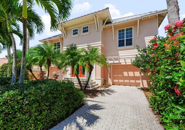 Photo 2 of Single family home for sale at 102 Wimbledon Ct, Saint Petersburg, FL 33708 | MLS# TB8544472 | Listing updated on 2026-09-11