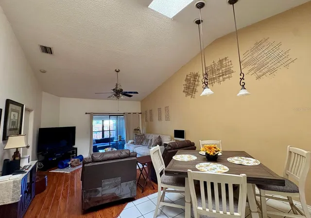 Photo 3 of House for sale at 2466 Alhambra St, Clearwater, FL 33761 | MLS# S5156748 | Listing updated on 2026-10-05