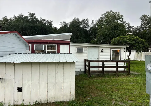 Photo 4 of Manufactured home for sale at 31800 E Skyline Dr, Deland, FL 32720 | MLS# V4951059 | Listing updated on 2026-10-02