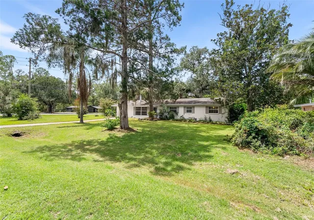 Photo 4 of Single family home for sale at 1804 NW 36th Terrace, Gainesville, FL 32605 | MLS# GC543178 | Listing updated on 2026-10-24