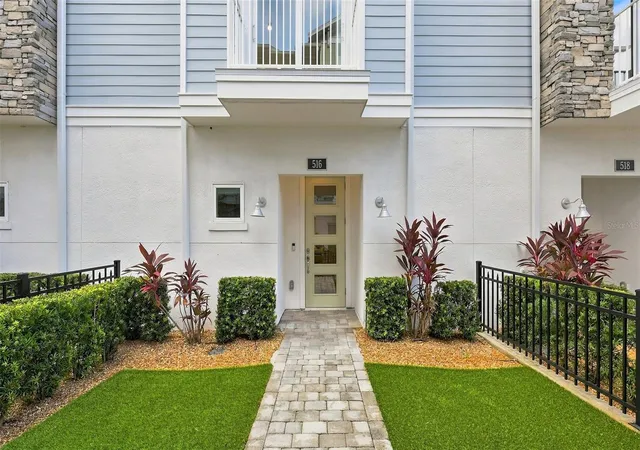 Townhouse for sale at 516 Laurel Park Dr, SARASOTA, FL 34236 | MLS# A4704756