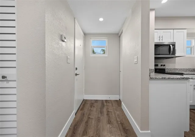 Listing Photo 5 - Condo for sale in building located at 22375 Edgewater Dr, PORT CHARLOTTE, FL 33980 - Unit #124