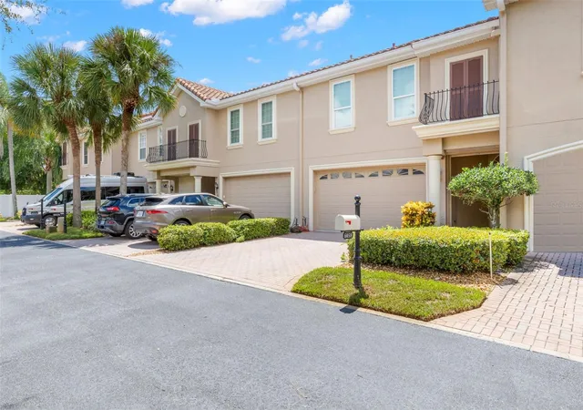 Photo 3 of Townhouse for sale at 6058 Gulfport Blvd S, Gulfport, FL 33707 | MLS# TB8544594 | Listing updated on 2026-09-21