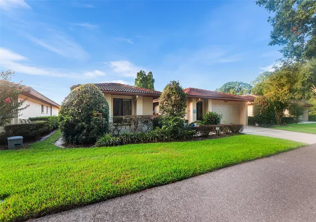 Photo 1 of Single family home for sale at 1007 Rolling Woods Ln, Lakeland, FL 33813 | MLS# TB8544599 | Listing updated on 2026-09-25