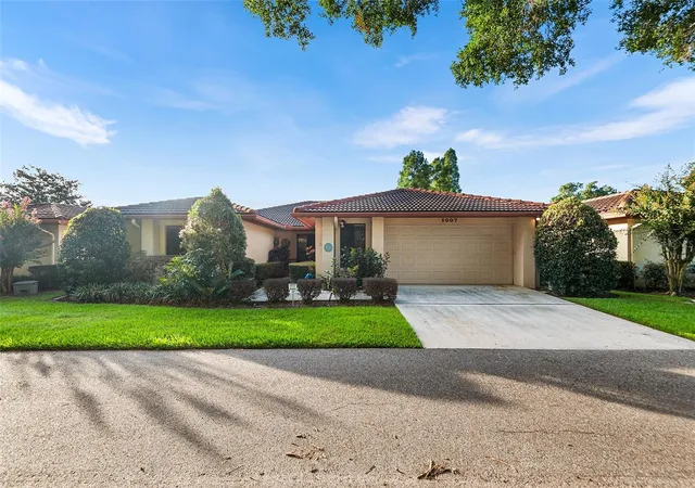 Photo 3 of Single family home for sale at 1007 Rolling Woods Ln, Lakeland, FL 33813 | MLS# TB8544599 | Listing updated on 2026-09-25