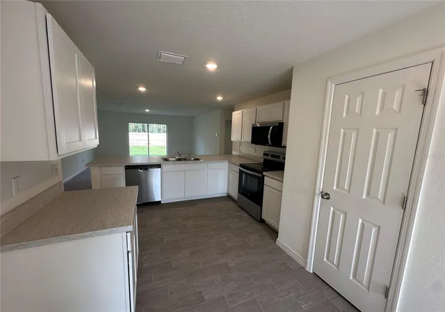 Photo 3 of Single family home for sale at 7 Reidsville Dr, Palm Coast, FL 32164 | MLS# C7530252 | Listing updated on 2026-10-23