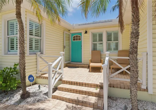 Photo 4 of Single family home for sale at 110 Devon Dr, Clearwater Beach, FL 33767 | MLS# TB8544611 | Listing updated on 2026-09-15