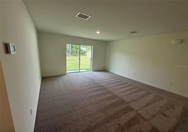 Photo 4 of Single family home for sale at 6 Reine Pl, Palm Coast, FL 32164 | MLS# C7530255 | Listing updated on 2026-10-23