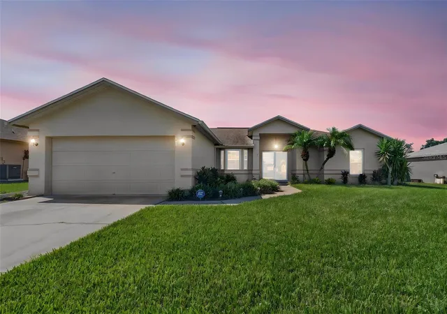 Photo 2 of Single family home for sale at 706 Highland Crst Loop, Lake Wales, FL 33853 | MLS# O6438300 | Listing updated on 2026-09-12
