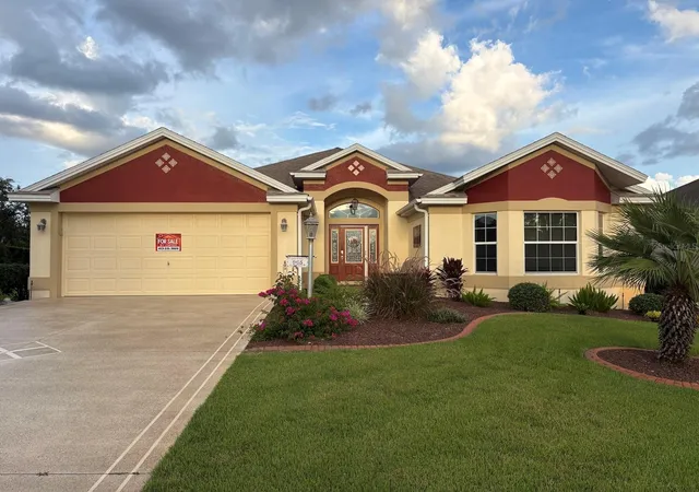Photo 1 of Single family home for sale at 965 Joiner Pl, The Villages, FL 32162 | MLS# O6438318 | Listing updated on 2026-09-12