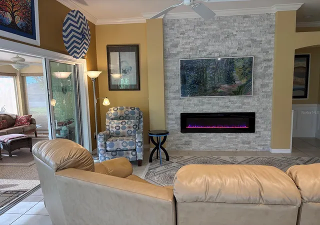 Photo 3 of Single family home for sale at 965 Joiner Pl, The Villages, FL 32162 | MLS# O6438318 | Listing updated on 2026-09-12