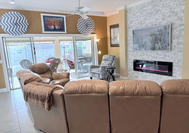 Photo 3 of Single family home for sale at 965 Joiner Pl, The Villages, FL 32162 | MLS# O6438318 | Listing updated on 2026-09-12