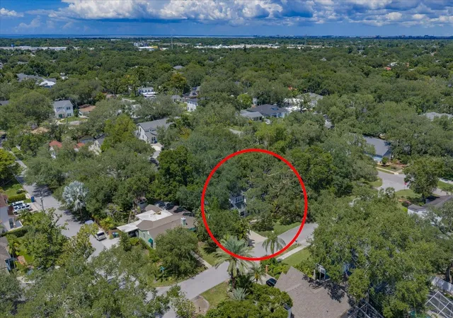 Photo 37 of Single family home for sale at 4615 S Esperanza Ave, TAMPA, FL 33611 | MLS# TB8544668 | Listing updated on 2026-10-06